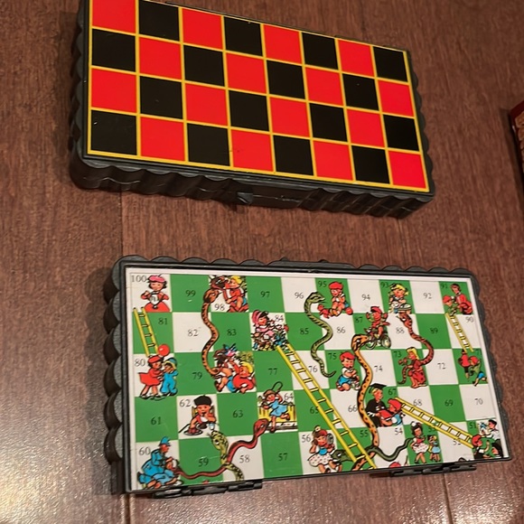 Vintage Collection of pocket travel games - Picture 4 of 10